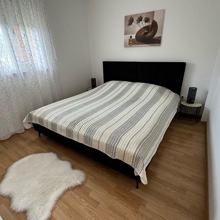 Apartments Elvira Krk Town Εξωτερικό φωτογραφία
