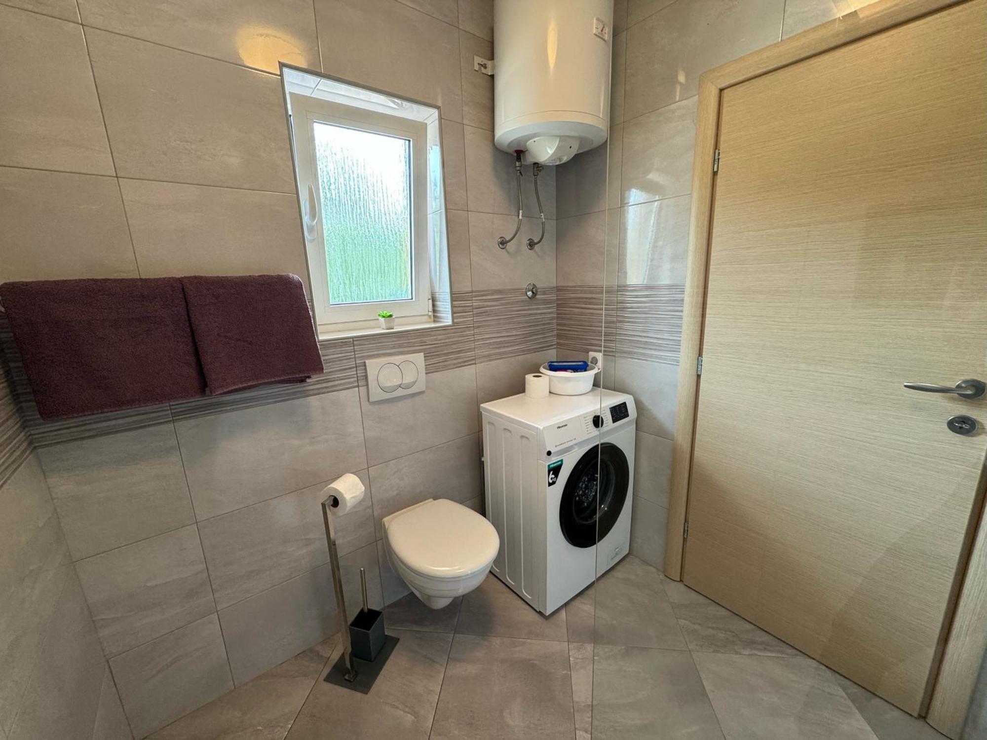Apartments Elvira Krk Town Εξωτερικό φωτογραφία
