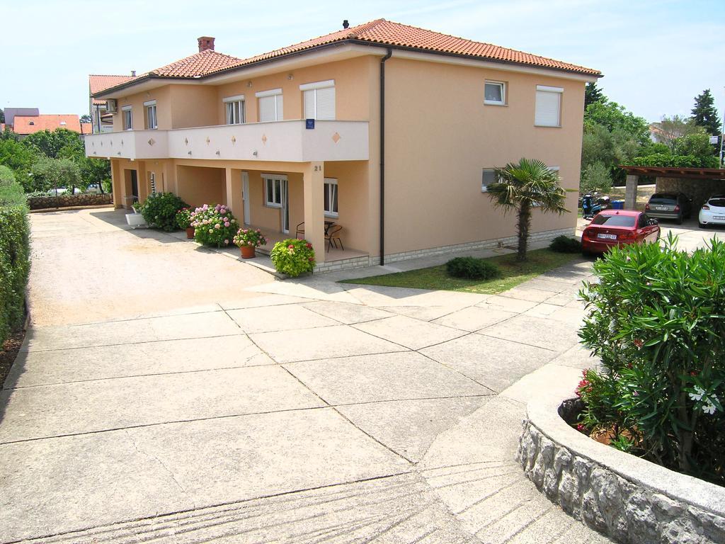 Apartments Elvira Krk Town Εξωτερικό φωτογραφία
