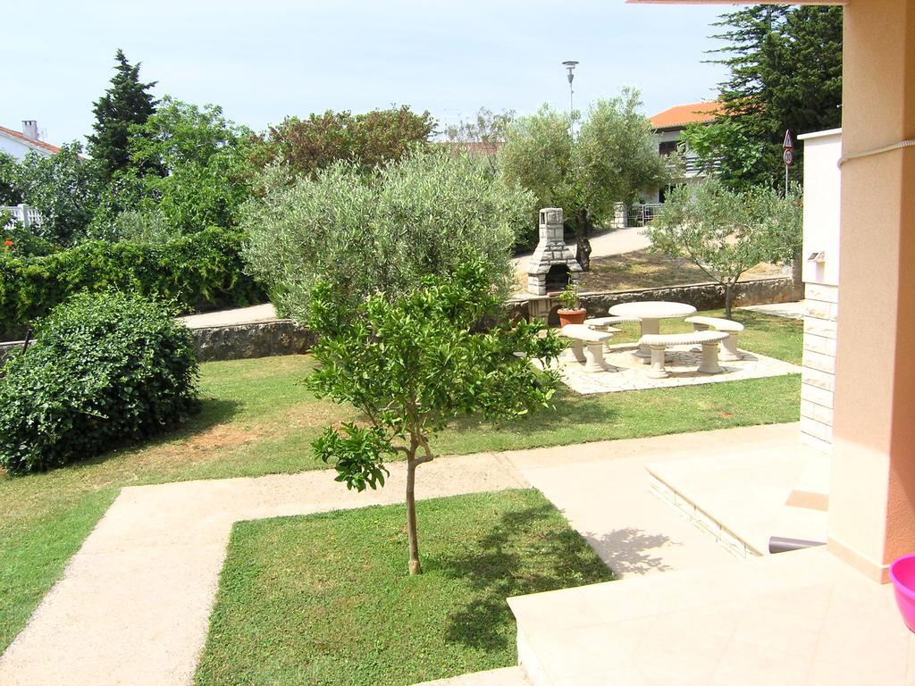 Apartments Elvira Krk Town Εξωτερικό φωτογραφία