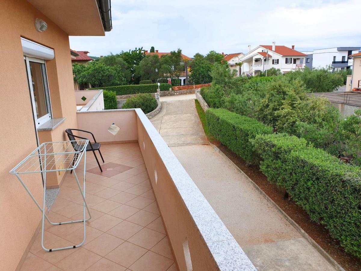 Apartments Elvira Krk Town Εξωτερικό φωτογραφία