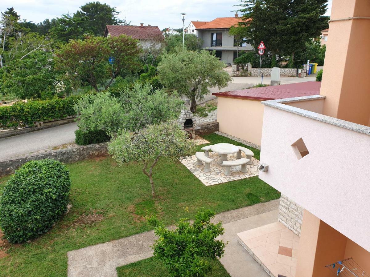 Apartments Elvira Krk Town Εξωτερικό φωτογραφία